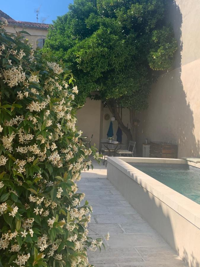 La Maison De Cerise Fourques  Zewnętrze zdjęcie